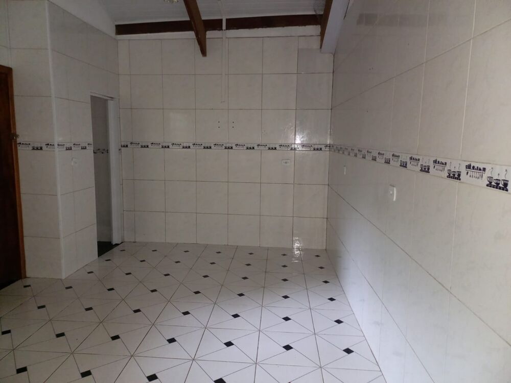 Casa à venda com 2 quartos, 243m² - Foto 1