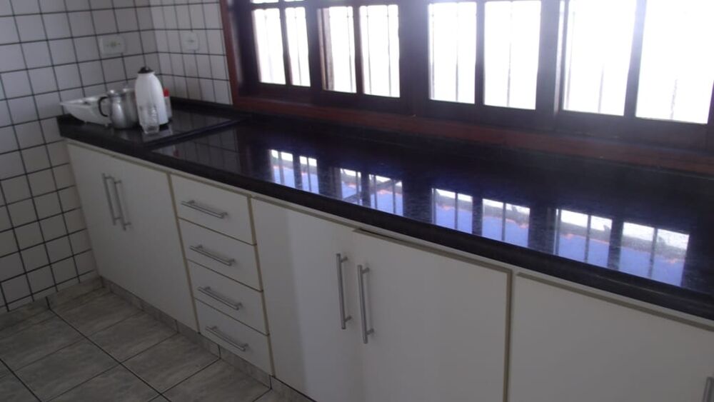 Casa à venda com 3 quartos, 150m² - Foto 1