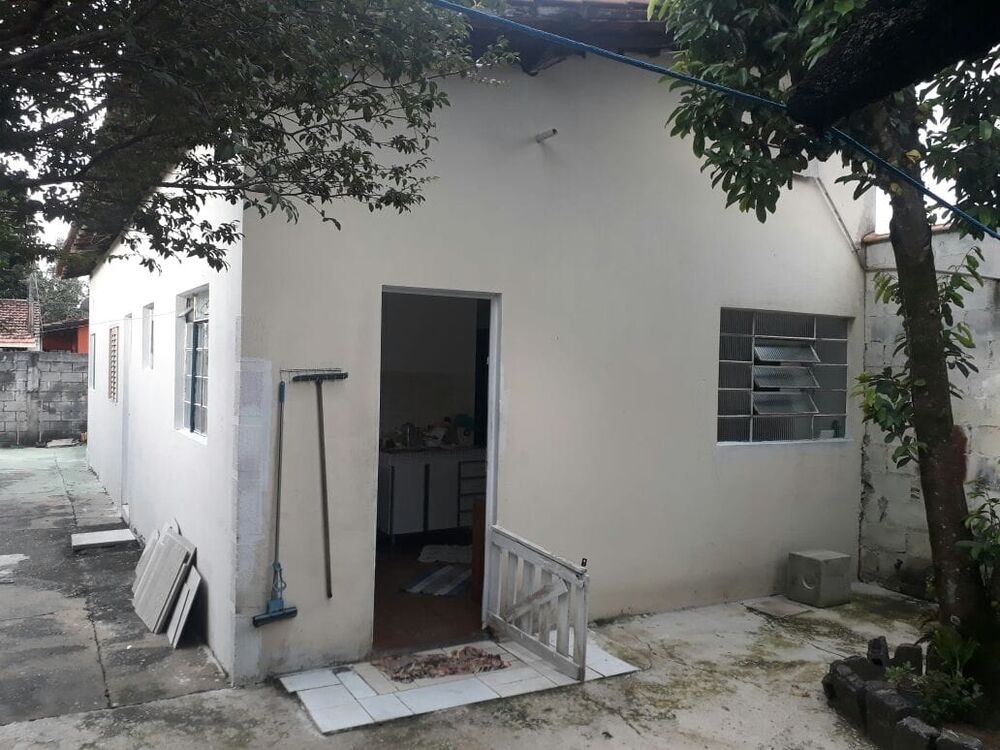 Casa à venda com 2 quartos, 90m² - Foto 2