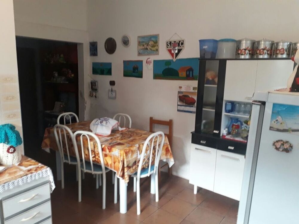 Casa à venda com 2 quartos, 90m² - Foto 4