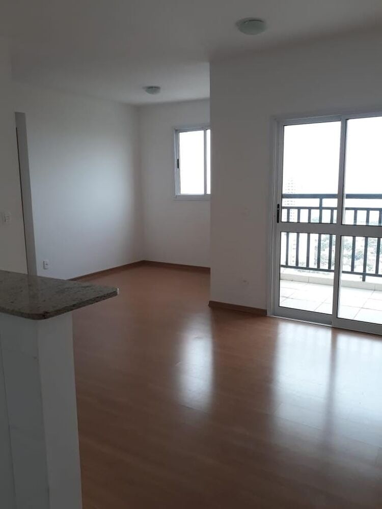 Apartamento à venda com 2 quartos, 69m² - Foto 1