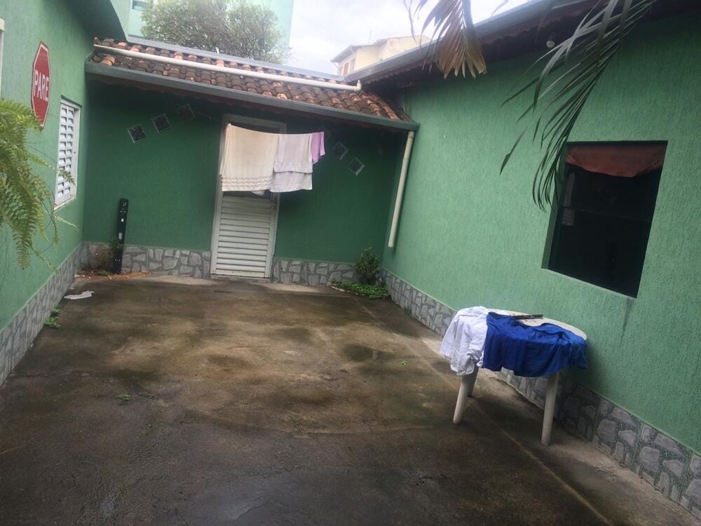 Casa, 4 quartos, 190 m² - Foto 1