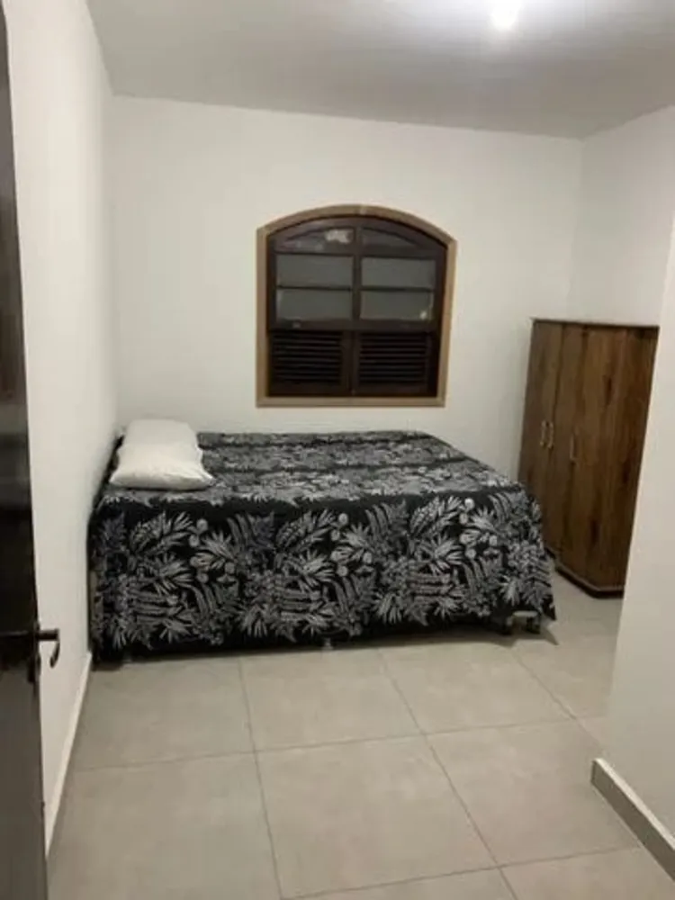 Casa, 4 quartos, 247 m² - Foto 1