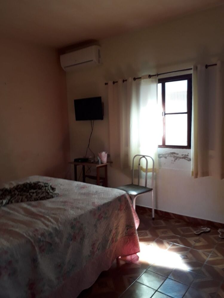 Casa à venda com 2 quartos, 60m² - Foto 4