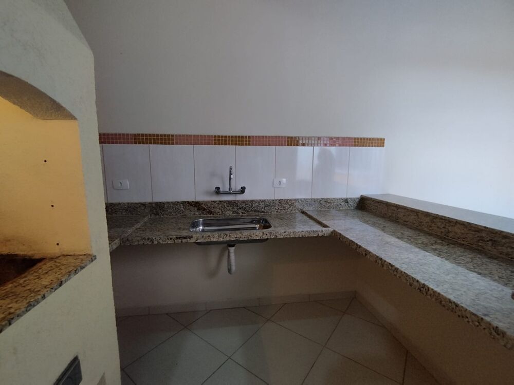 Sobrado, 3 quartos, 215 m² - Foto 2