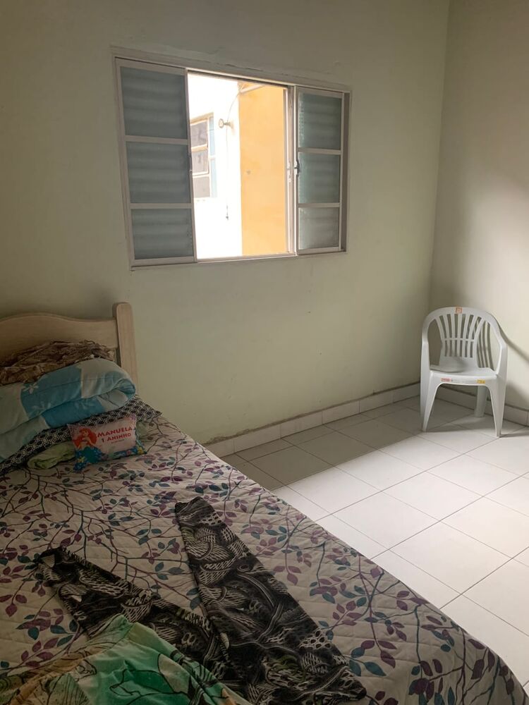 Casa à venda com 3 quartos, 90m² - Foto 1