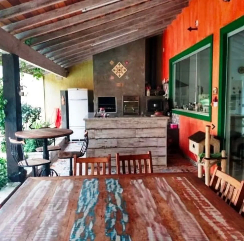 Casa, 4 quartos, 160 m² - Foto 1