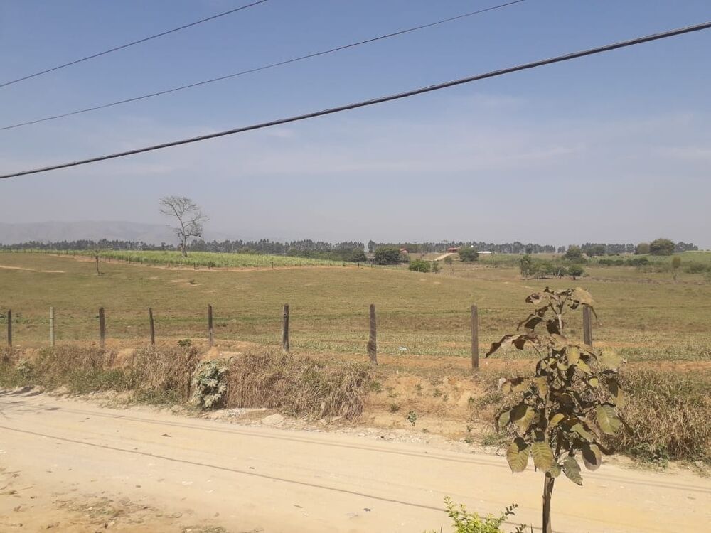 Chácara à venda com 4 quartos, 270m² - Foto 8