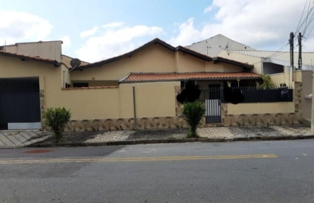 Casa, 3 quartos, 180 m² - Foto 1