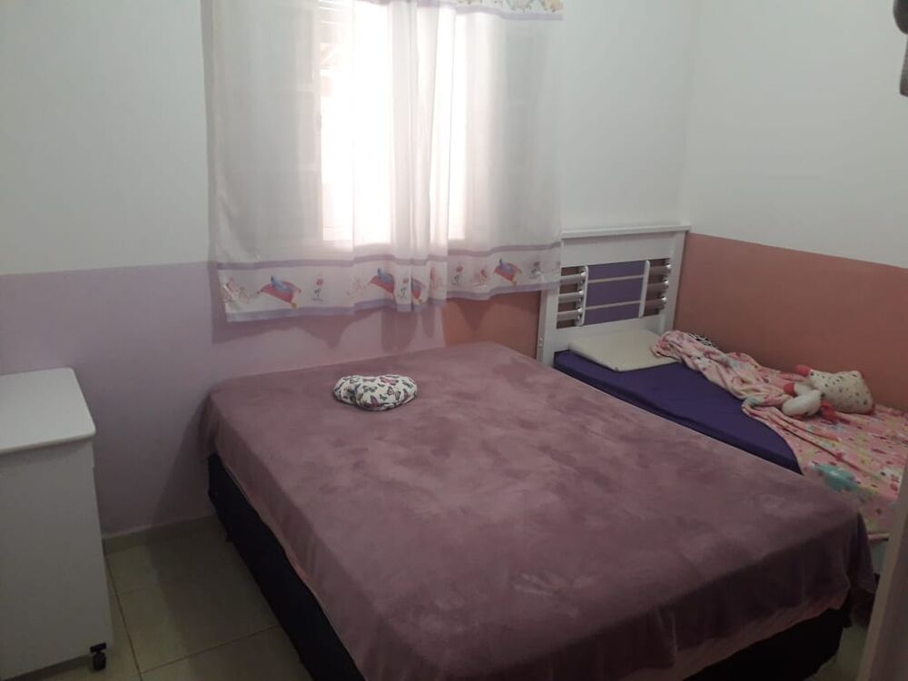 Casa à venda com 2 quartos, 80m² - Foto 2