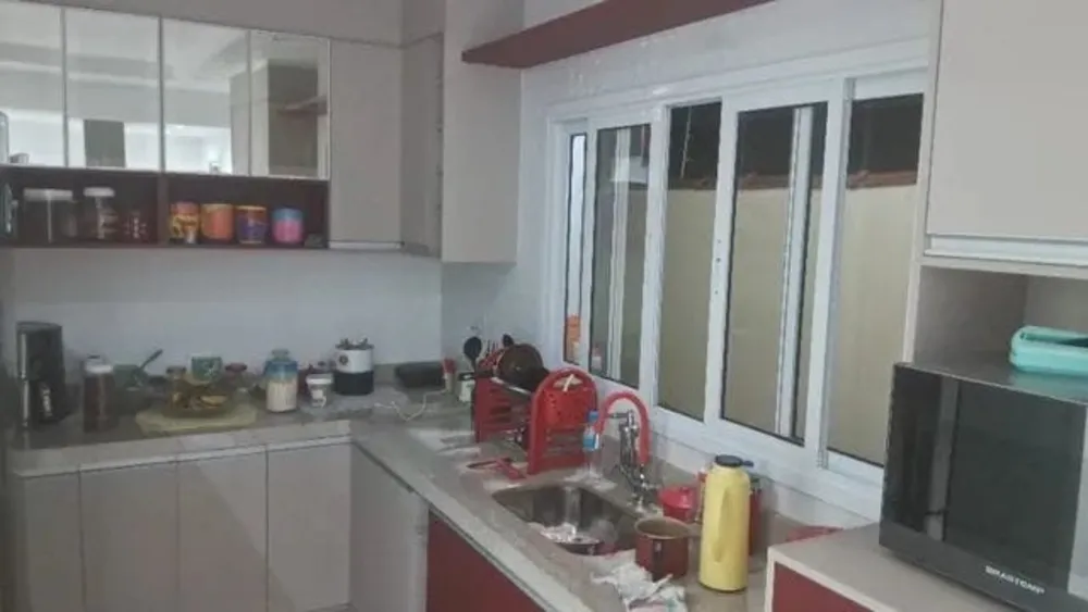 Casa, 3 quartos, 215 m² - Foto 1