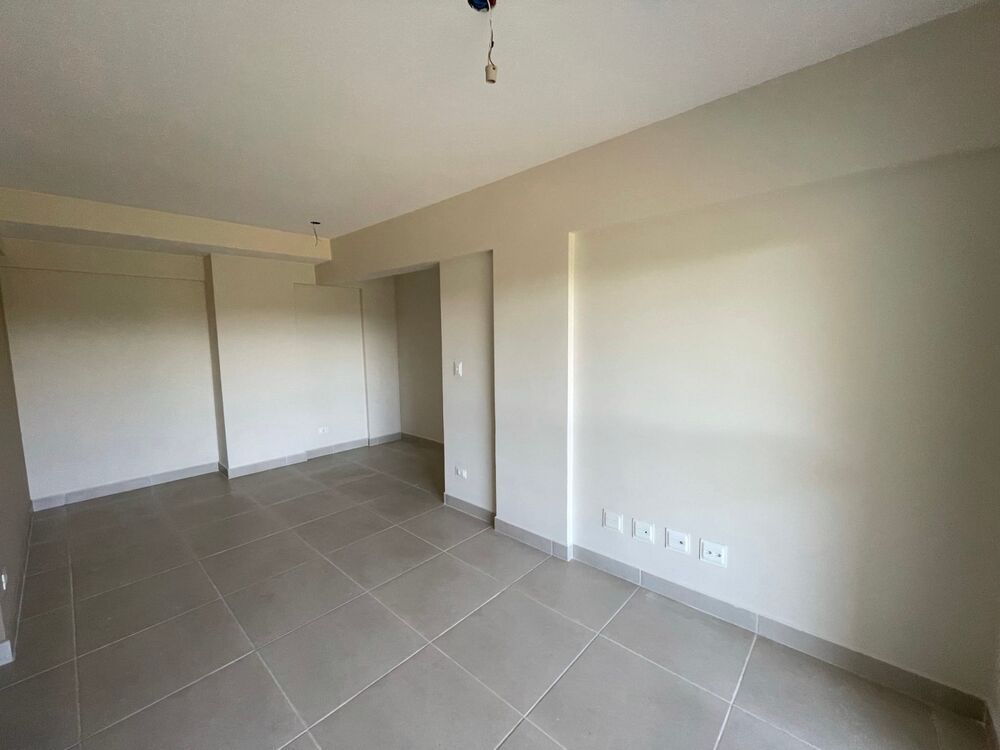 Apartamento à venda com 3 quartos, 92m² - Foto 3