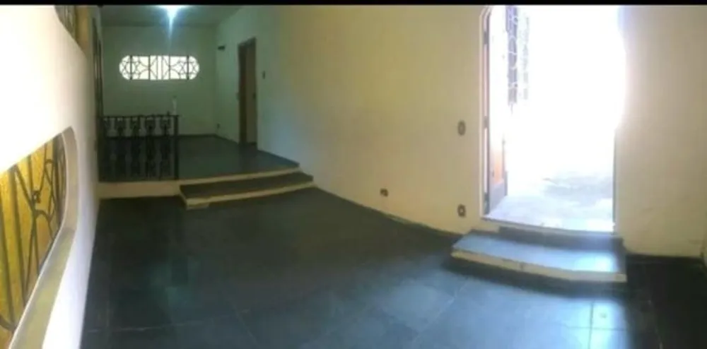 Casa, 3 quartos, 197 m² - Foto 2