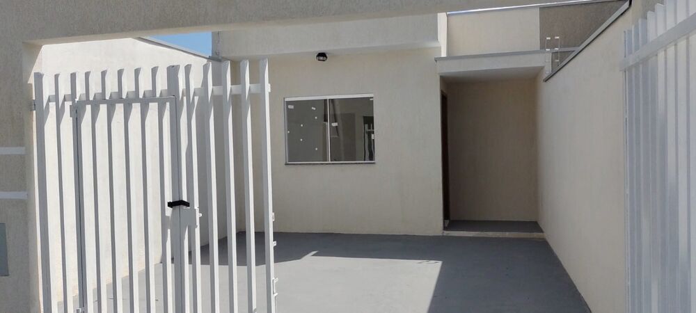 Casa à venda com 2 quartos, 125m² - Foto 1
