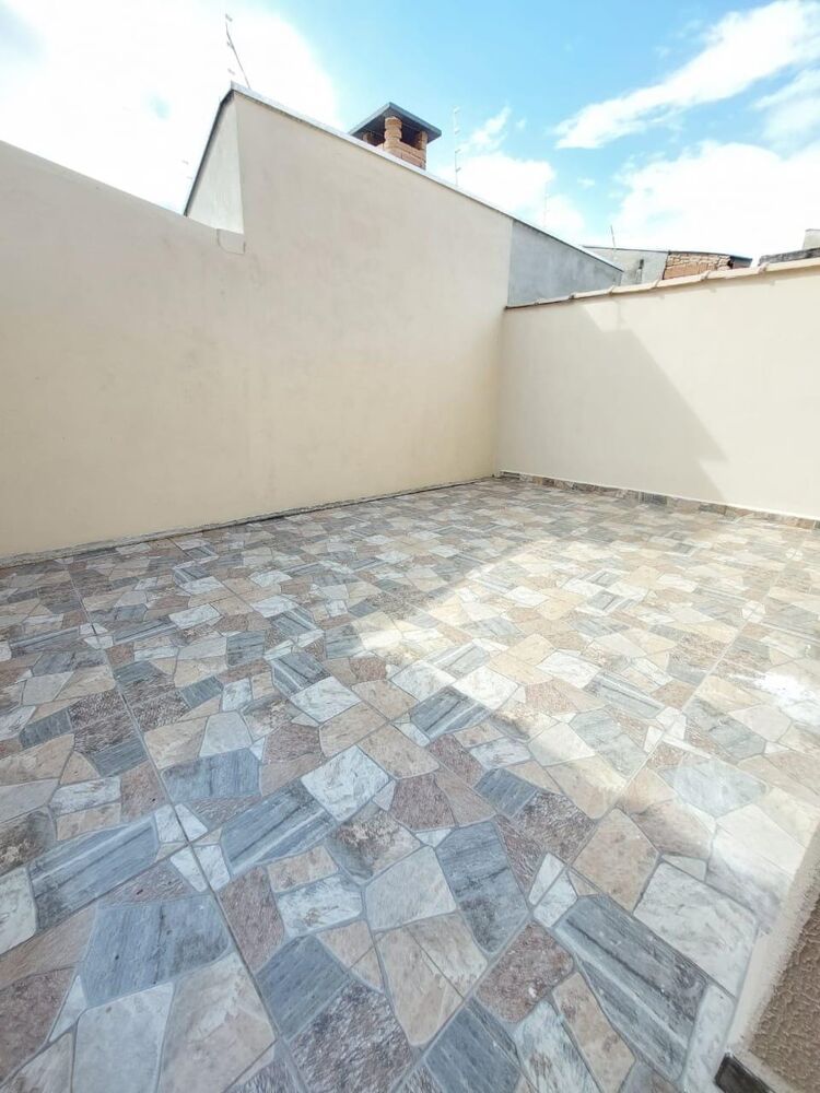 Casa à venda com 2 quartos, 68m² - Foto 11