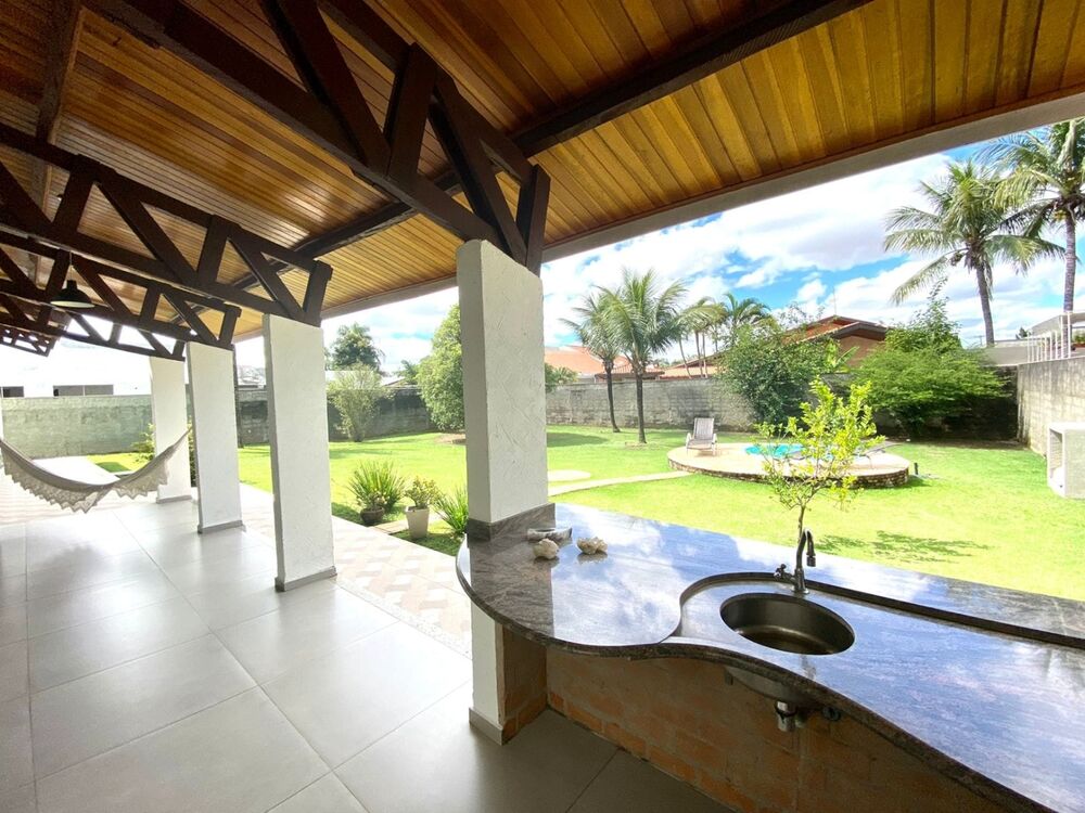 Sobrado, 3 quartos, 346 m² - Foto 1