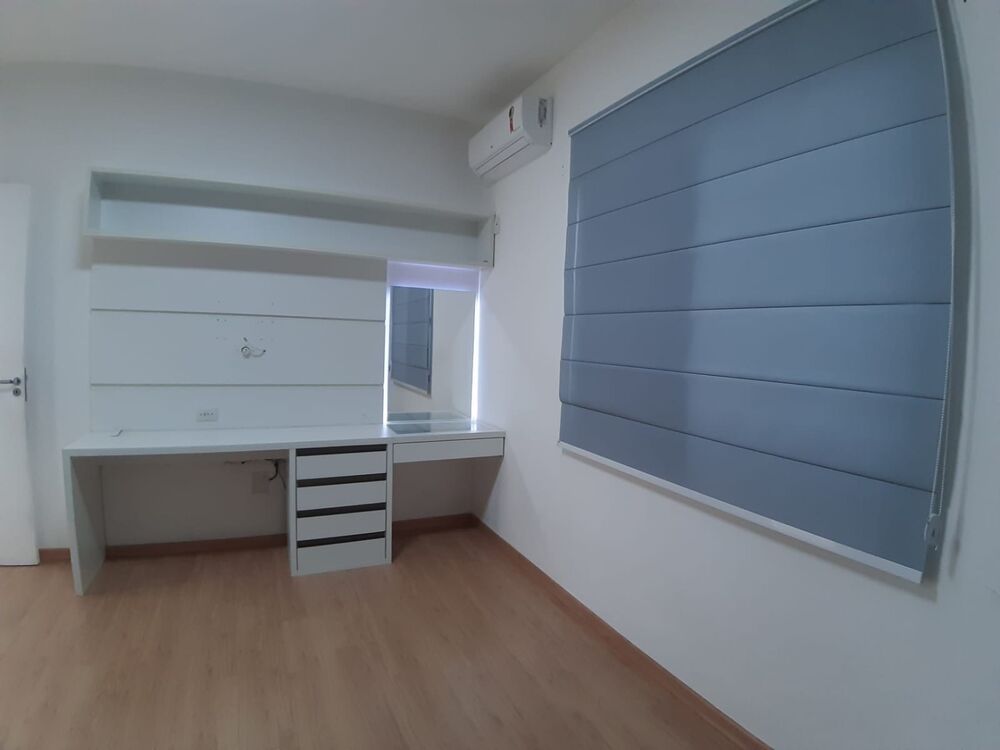 Casa de Condomínio à venda com 3 quartos, 250m² - Foto 4