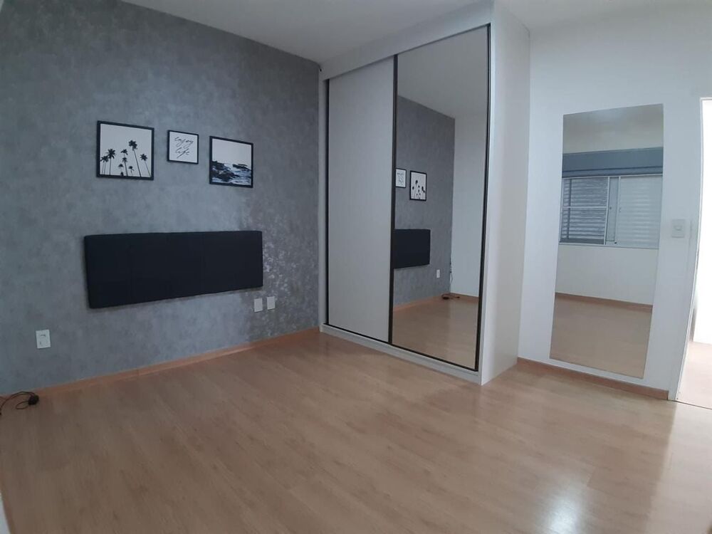 Casa de Condomínio à venda com 3 quartos, 250m² - Foto 6