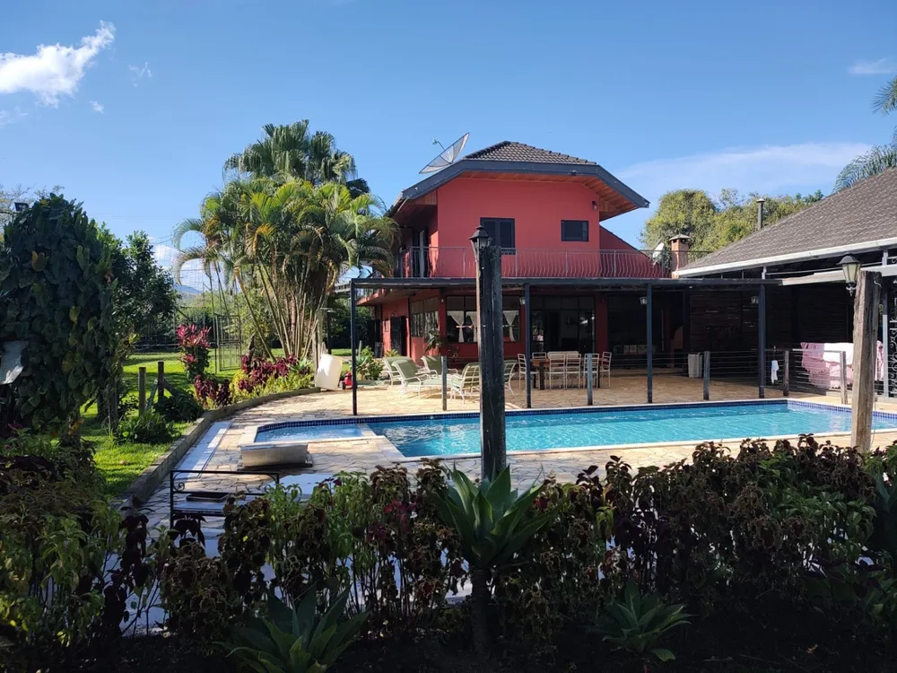 Chácara, 5 quartos, 5400 m² - Foto 1