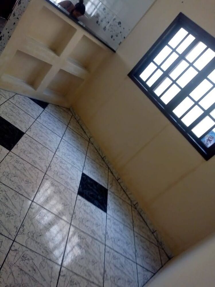 Casa à venda com 3 quartos - Foto 2