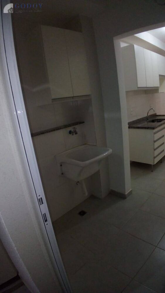 Apartamento à venda com 2 quartos, 80m² - Foto 3