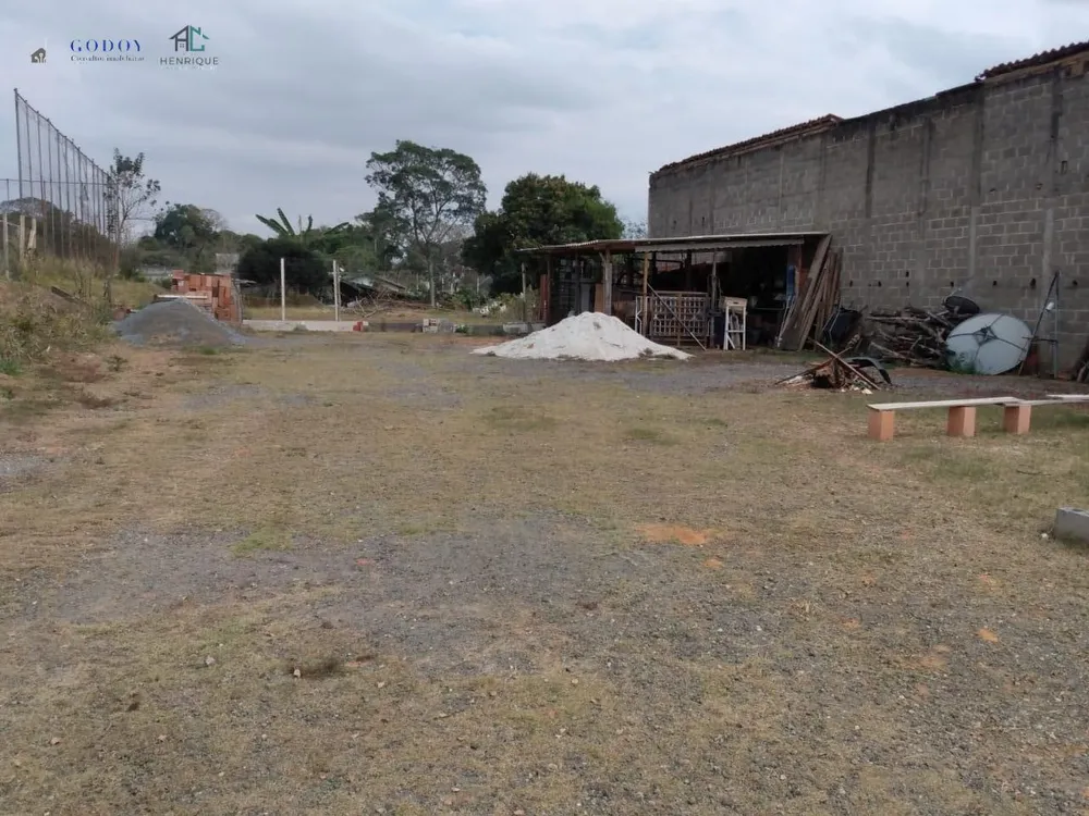 Chácara, 3 quartos, 1800 m² - Foto 2