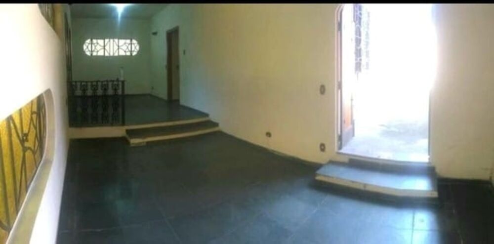 Casa, 3 quartos, 197 m² - Foto 2