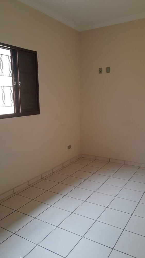 Casa para alugar com 2 quartos, 90m² - Foto 4