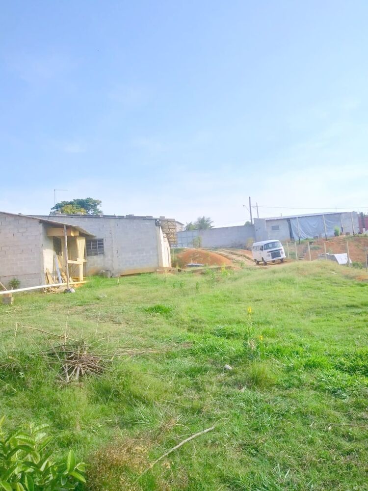 Terreno à venda, 1600m² - Foto 1