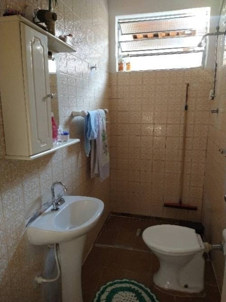 Casa à venda com 2 quartos, 64m² - Foto 3