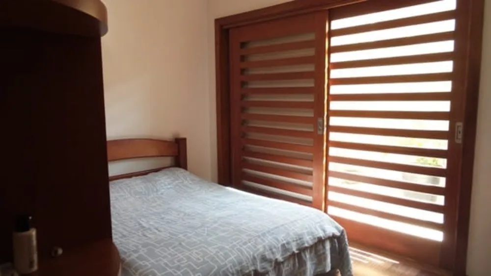 Casa, 4 quartos, 360 m² - Foto 2
