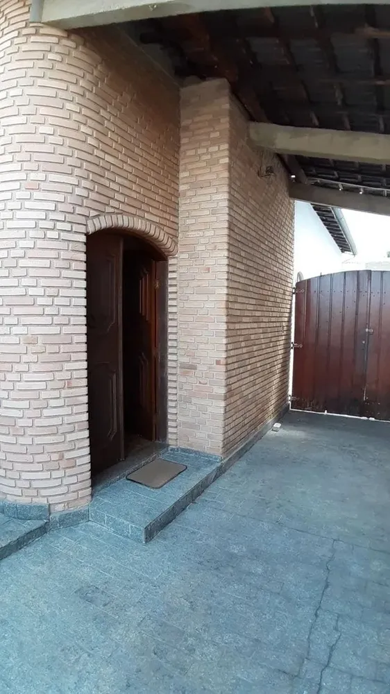 Casa, 4 quartos, 185 m² - Foto 1