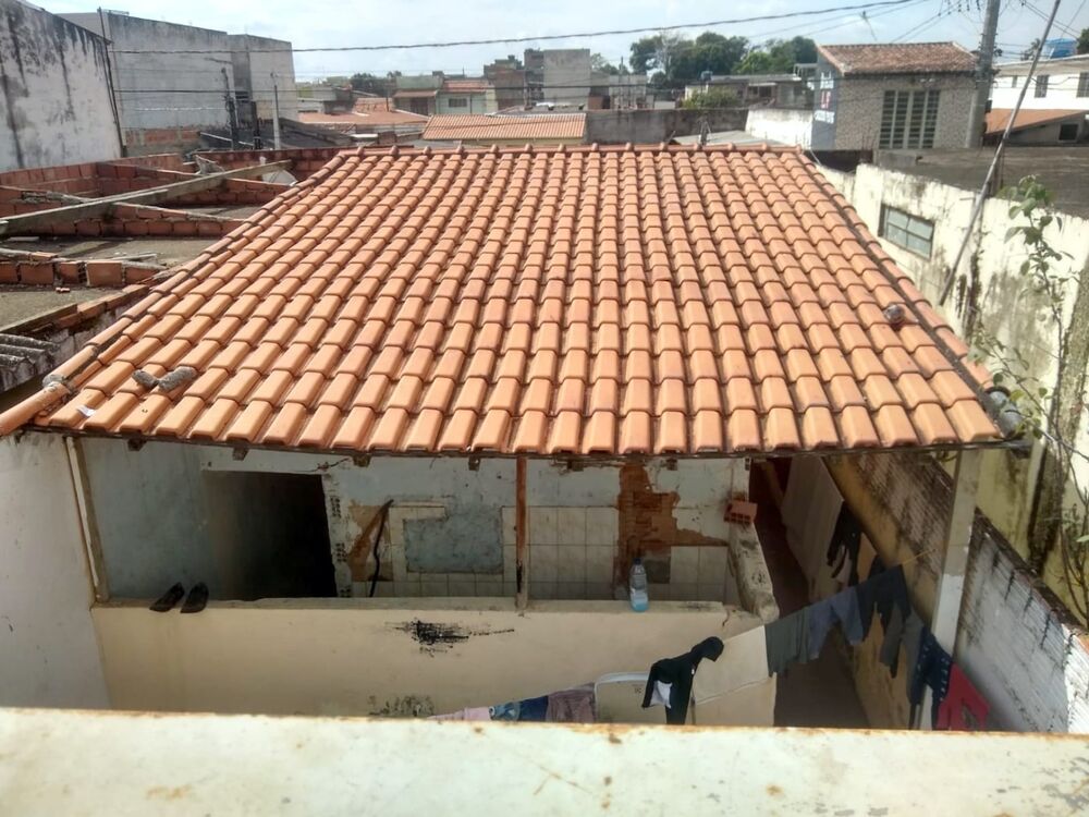 Casa à venda com 3 quartos, 100m² - Foto 2