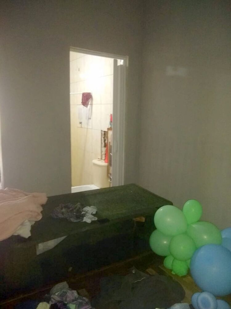 Casa à venda com 3 quartos, 100m² - Foto 9