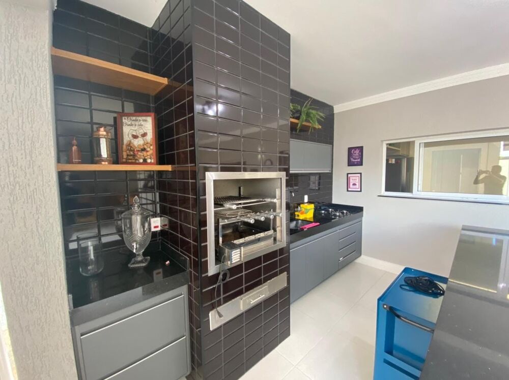 Sobrado, 3 quartos, 230 m² - Foto 1