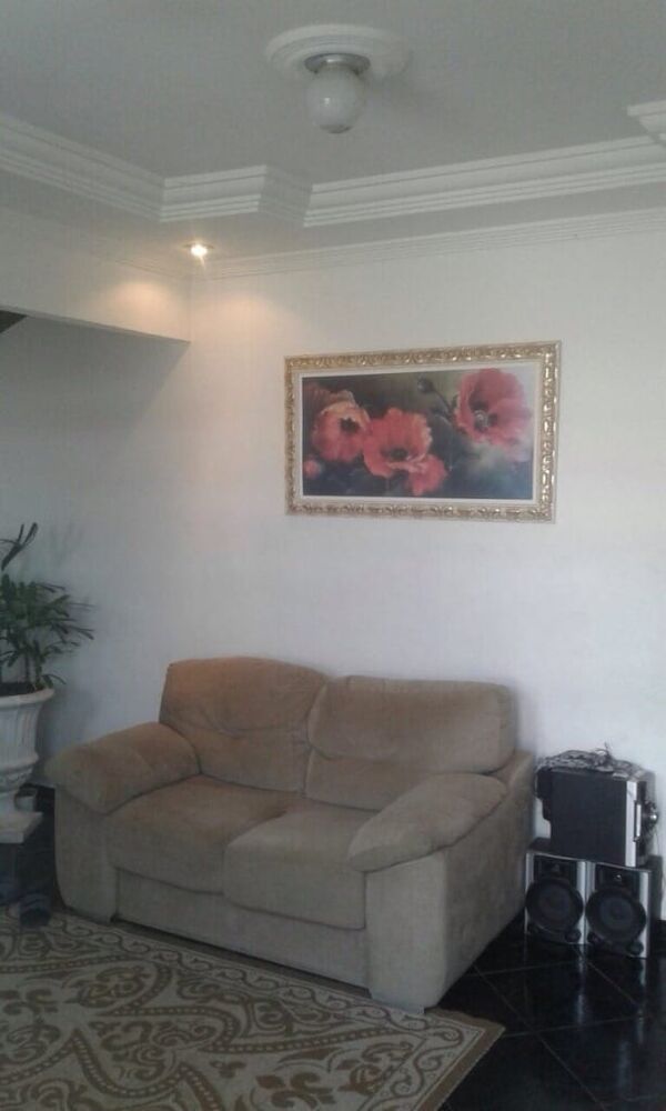 Sobrado à venda com 4 quartos, 180m² - Foto 1