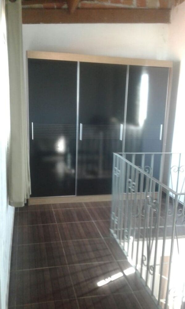 Sobrado à venda com 4 quartos, 180m² - Foto 4