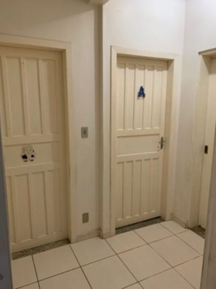 Casa, 4 quartos, 210 m² - Foto 1