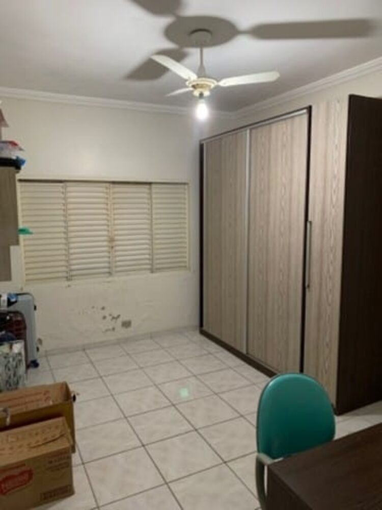 Casa, 4 quartos, 210 m² - Foto 2