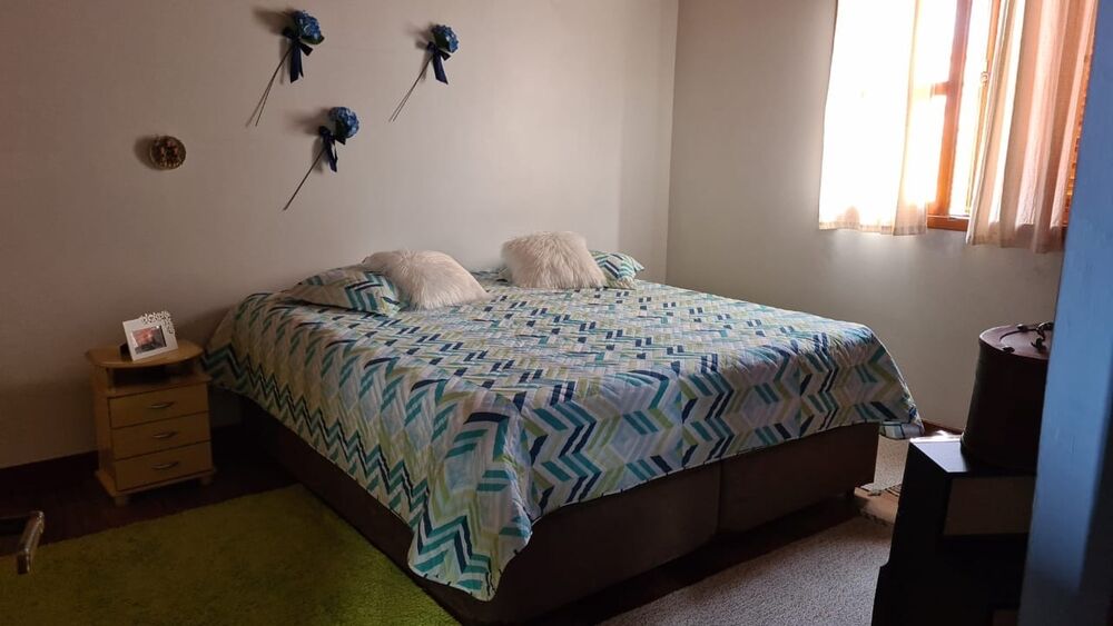 Sobrado, 4 quartos, 240 m² - Foto 1