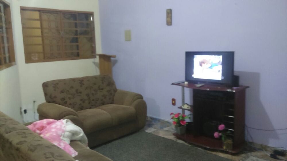 Sobrado à venda com 4 quartos, 250m² - Foto 1