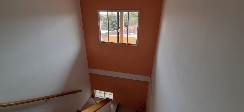 Sobrado à venda com 3 quartos, 200m² - Foto 2