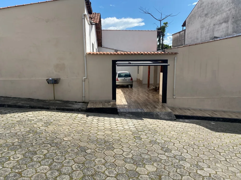 Casa, 5 quartos, 246 m² - Foto 3
