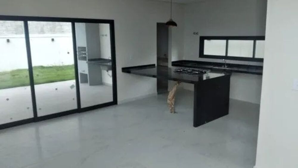Casa de Condomínio à venda com 3 quartos, 201m² - Foto 4