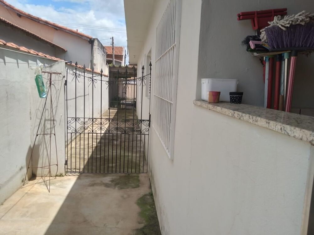 Casa à venda com 4 quartos, 231m² - Foto 4