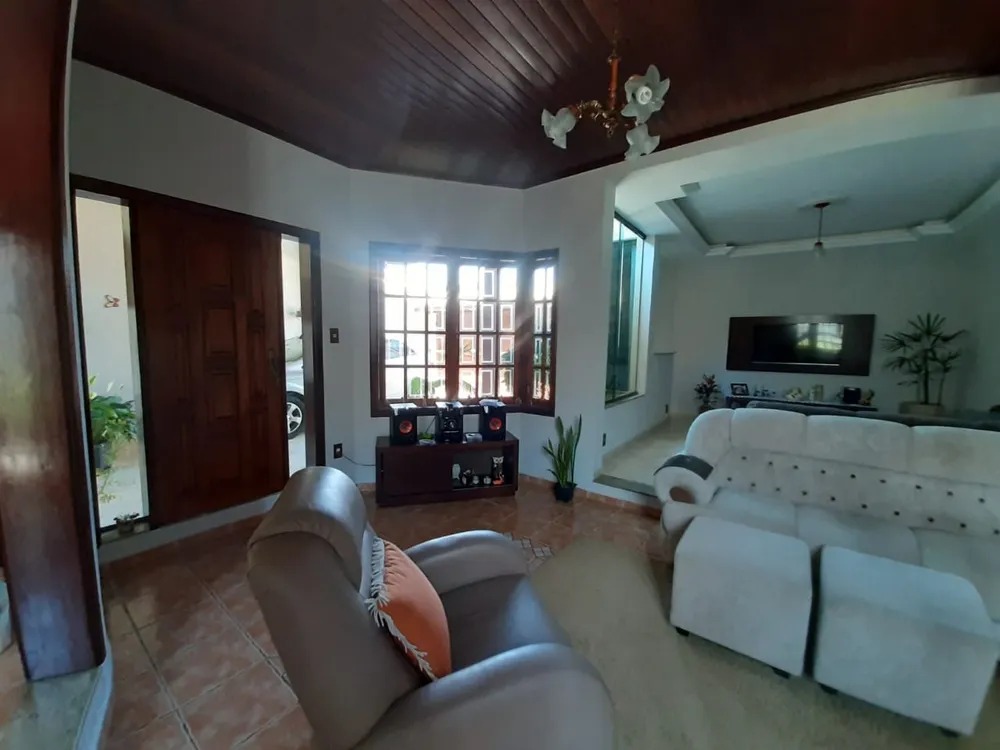 Casa, 3 quartos, 237 m² - Foto 4