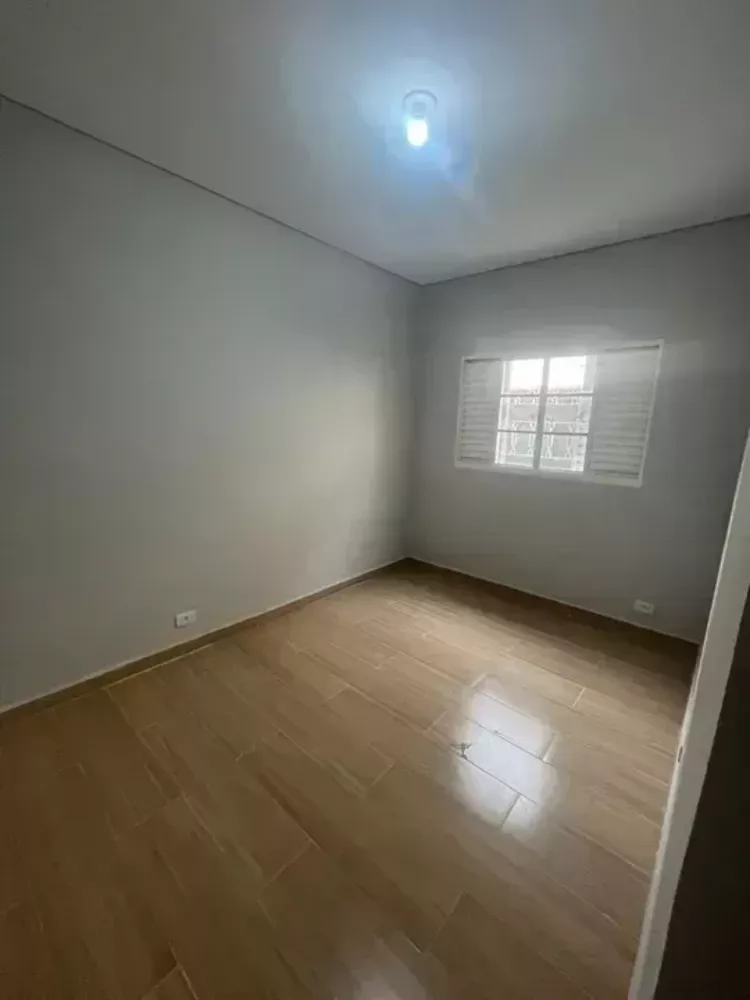 Casa à venda com 2 quartos, 57m² - Foto 8
