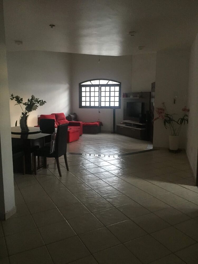 Casa, 4 quartos, 350 m² - Foto 1
