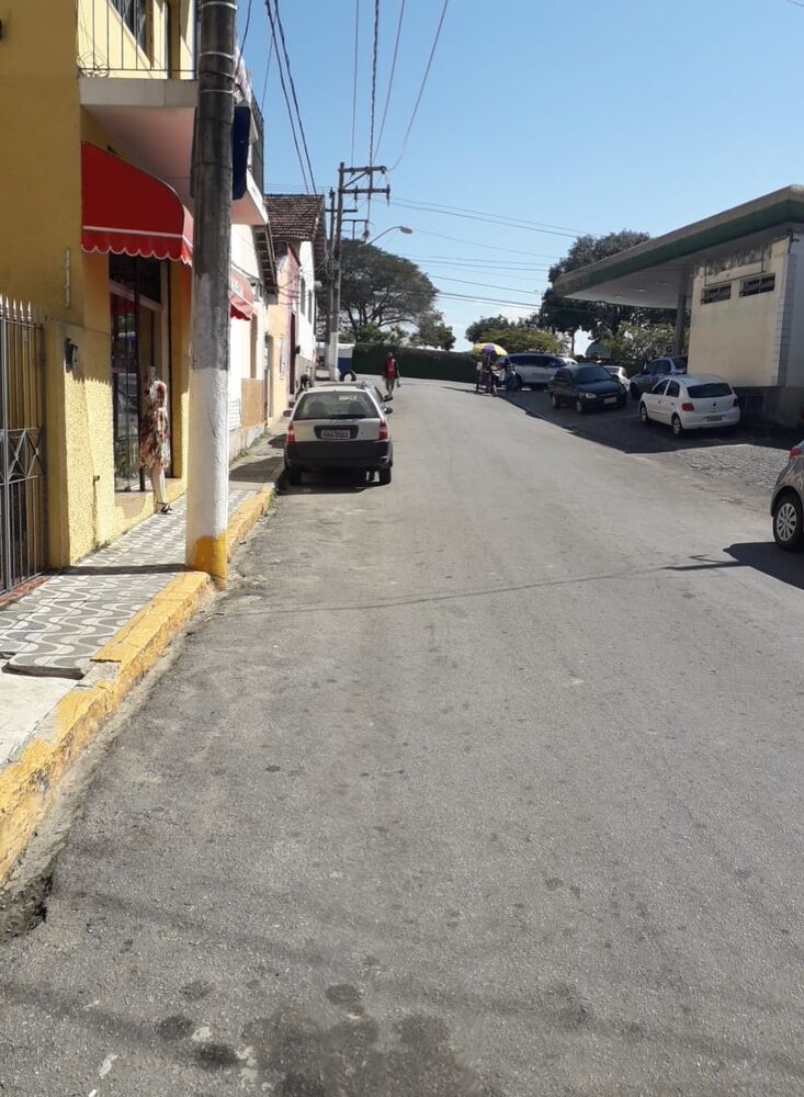 Casa à venda com 3 quartos, 180m² - Foto 1