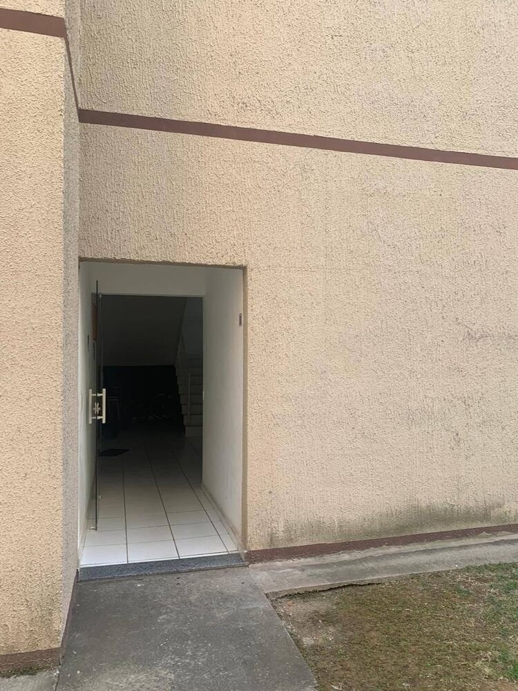 Apartamento à venda com 2 quartos, 42m² - Foto 2